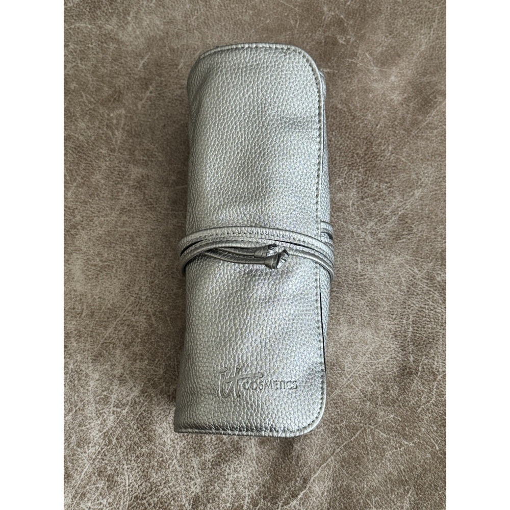 It Cosmetics Roll-up Makeup Brush Storage Travel Bag w/Zip Pouch Silver Metallic